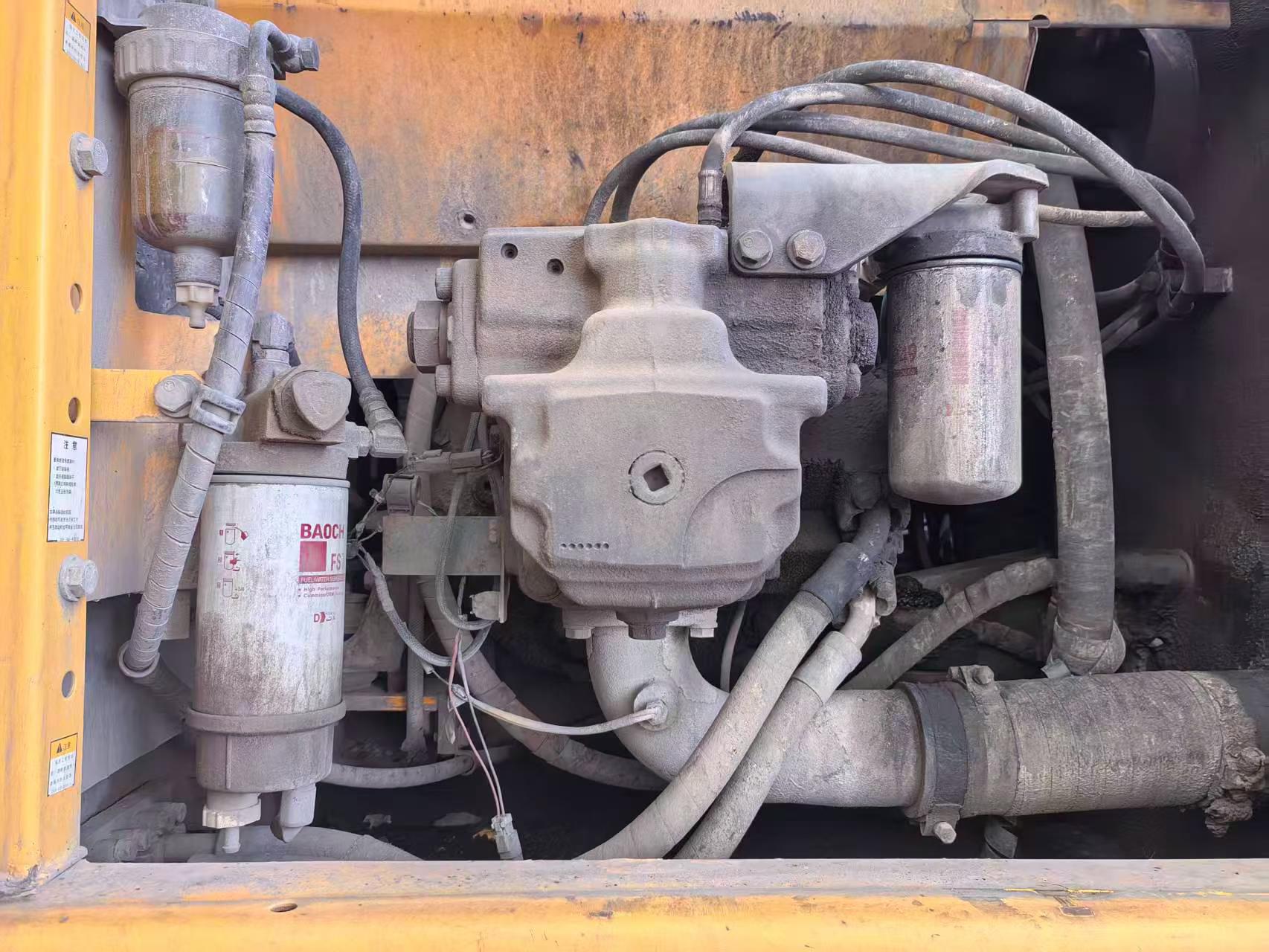 Buy Komatsu PC240-6 Used Excavator / 3 Buy Komatsu PC240-6 Used Excavator / 3