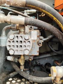 Buy Hitachi EX120-6 Used Excavator / 9 Buy Hitachi EX120-6 Used Excavator / 9