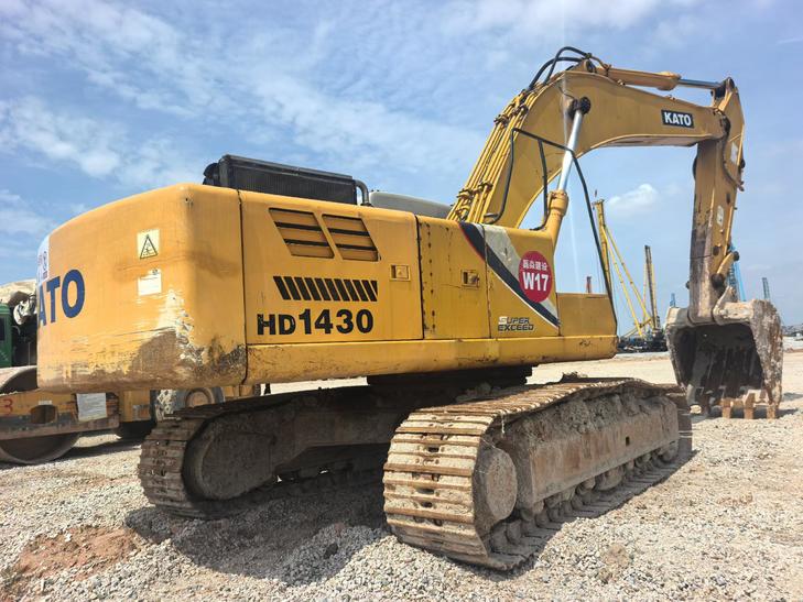 Buy Kato Used Excavator / 1