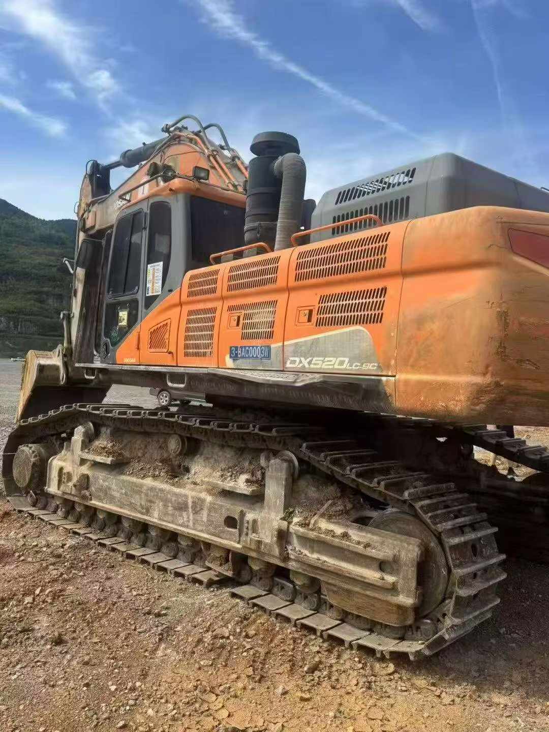 Buy Doosan DX520LC Used Excavator / 1