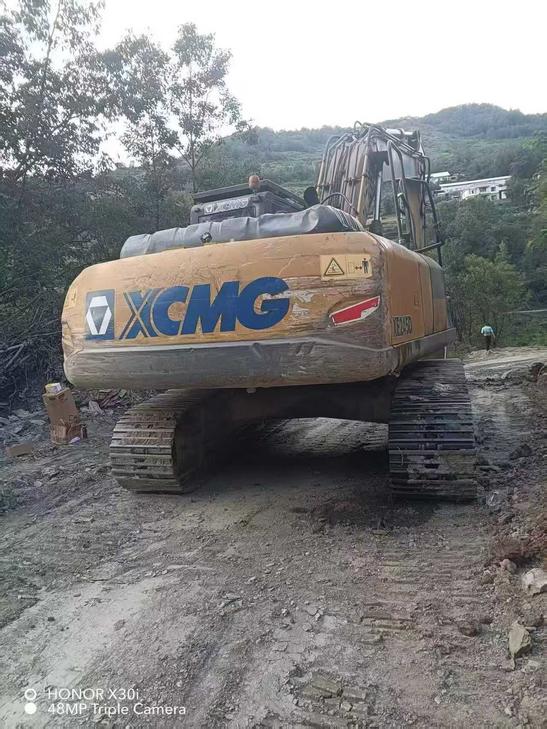 Buy XCMG XE215 Used Excavator / 1