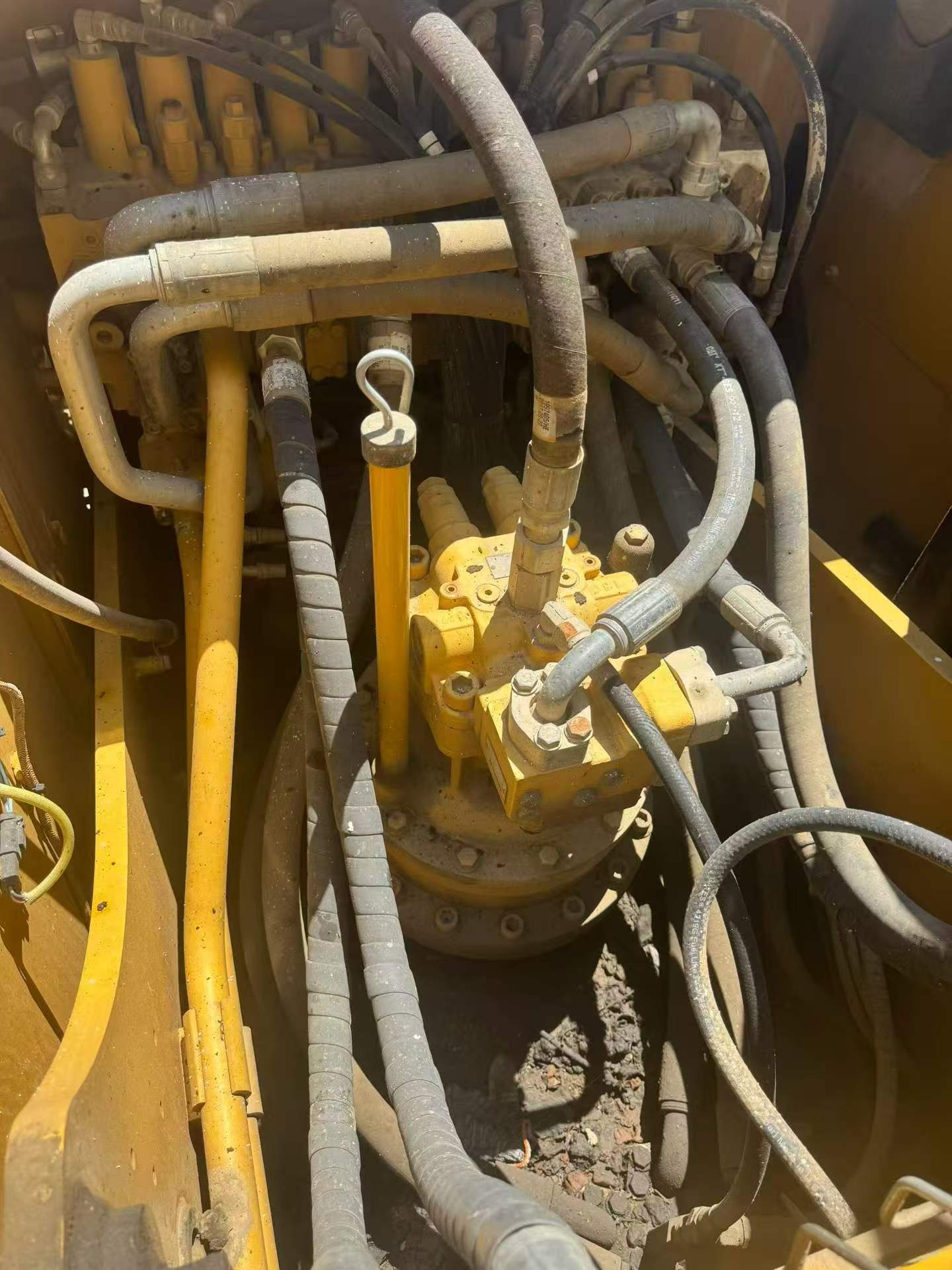Buy Caterpillar 320D Used Excavator / 6 Buy Caterpillar 320D Used Excavator / 6