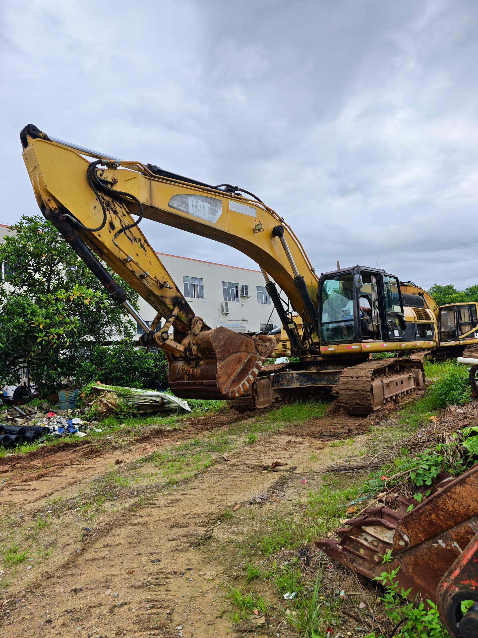 Buy Caterpillar 336E Used Excavator / 1