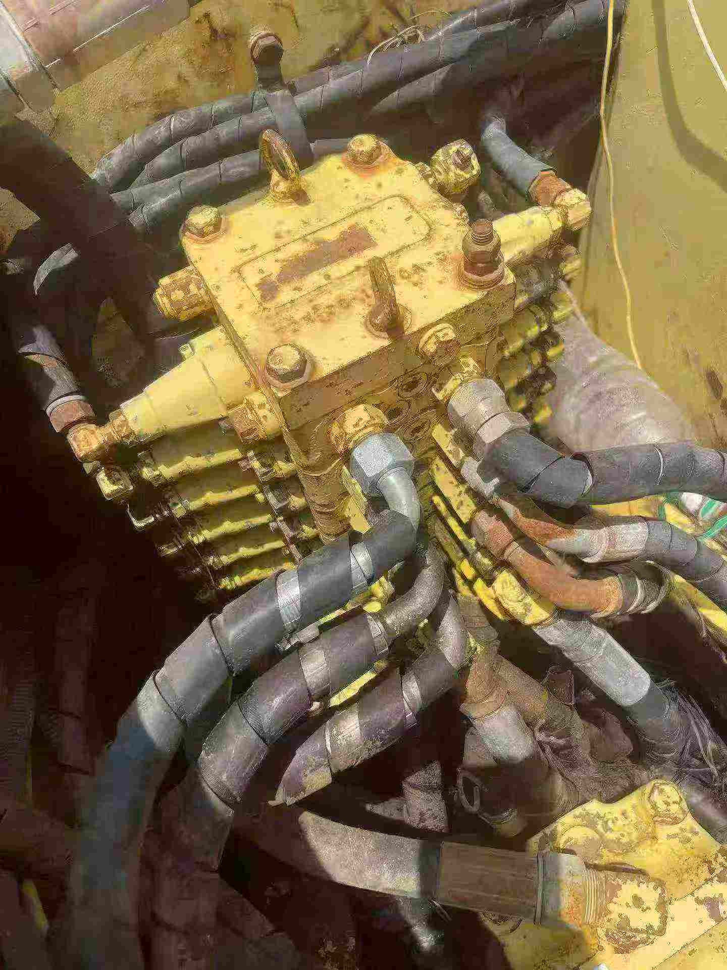 Buy Komatsu PC60-7 Used Excavator / 4