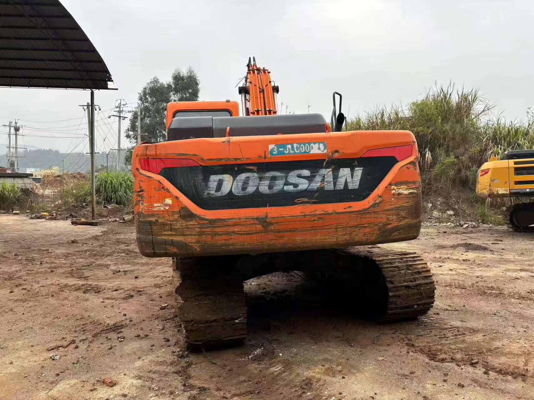 Buy Doosan DX215-9C Used Excavator / 2