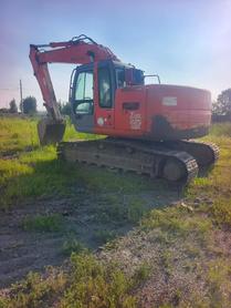 Buy Hitachi EX225-5 Used Excavator / 2 Buy Hitachi EX225-5 Used Excavator / 2