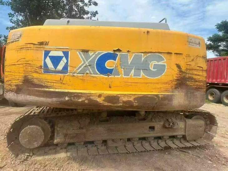 Buy XCMG XE215 Used Excavator / 1