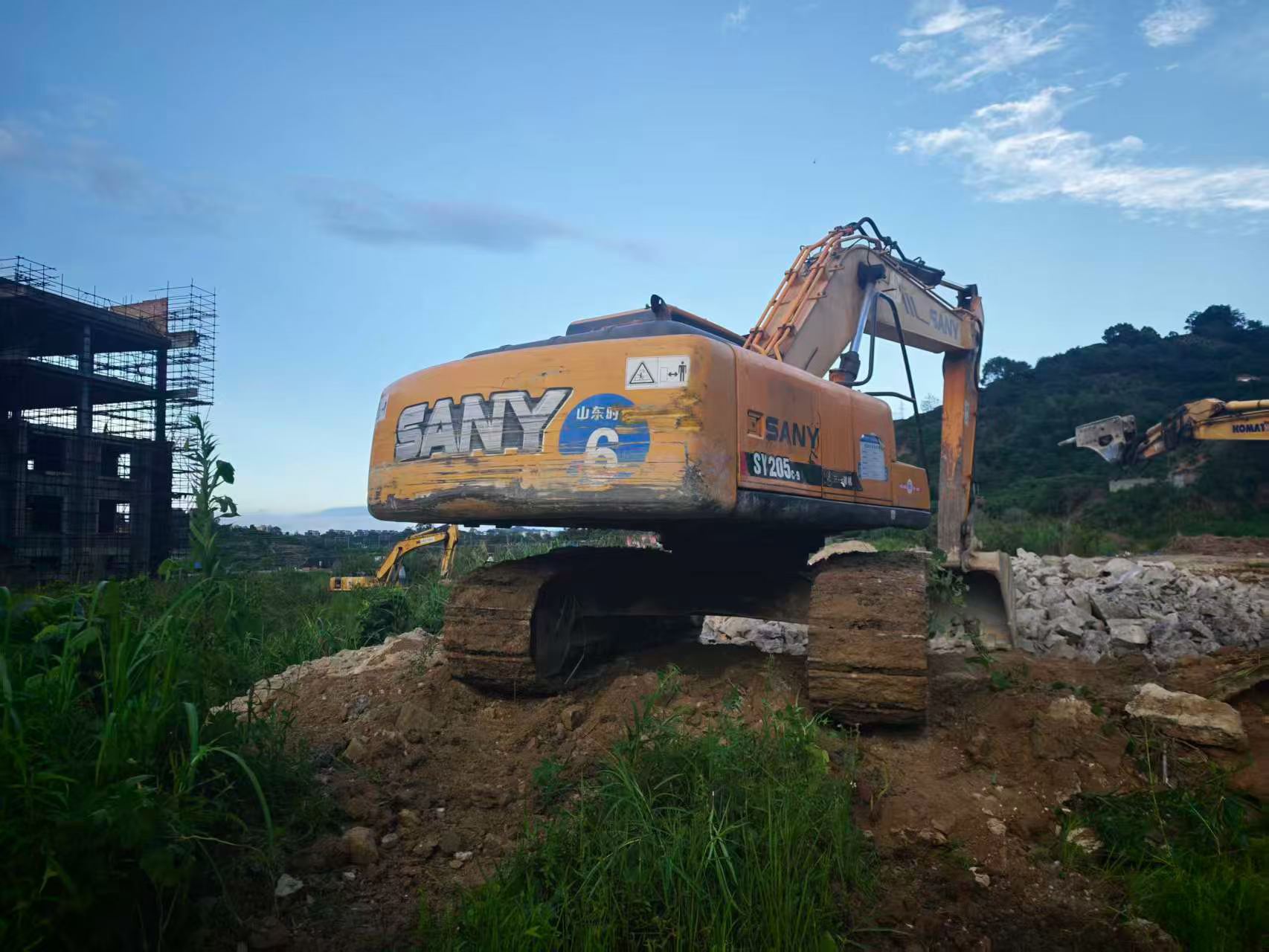 Buy Sany SY205C-8 Used Excavator / 2
