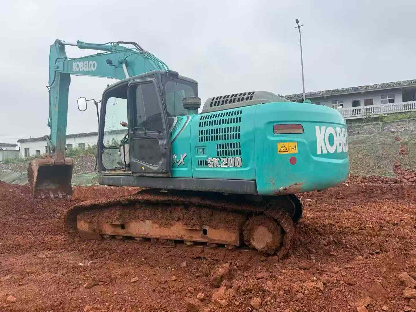 Buy Kobelco SK200-10 Used Excavator / 9 Buy Kobelco SK200-10 Used Excavator / 9