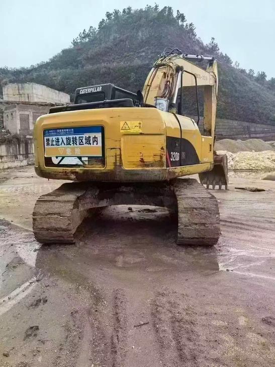 Buy Caterpillar 320D Used Excavator / 1