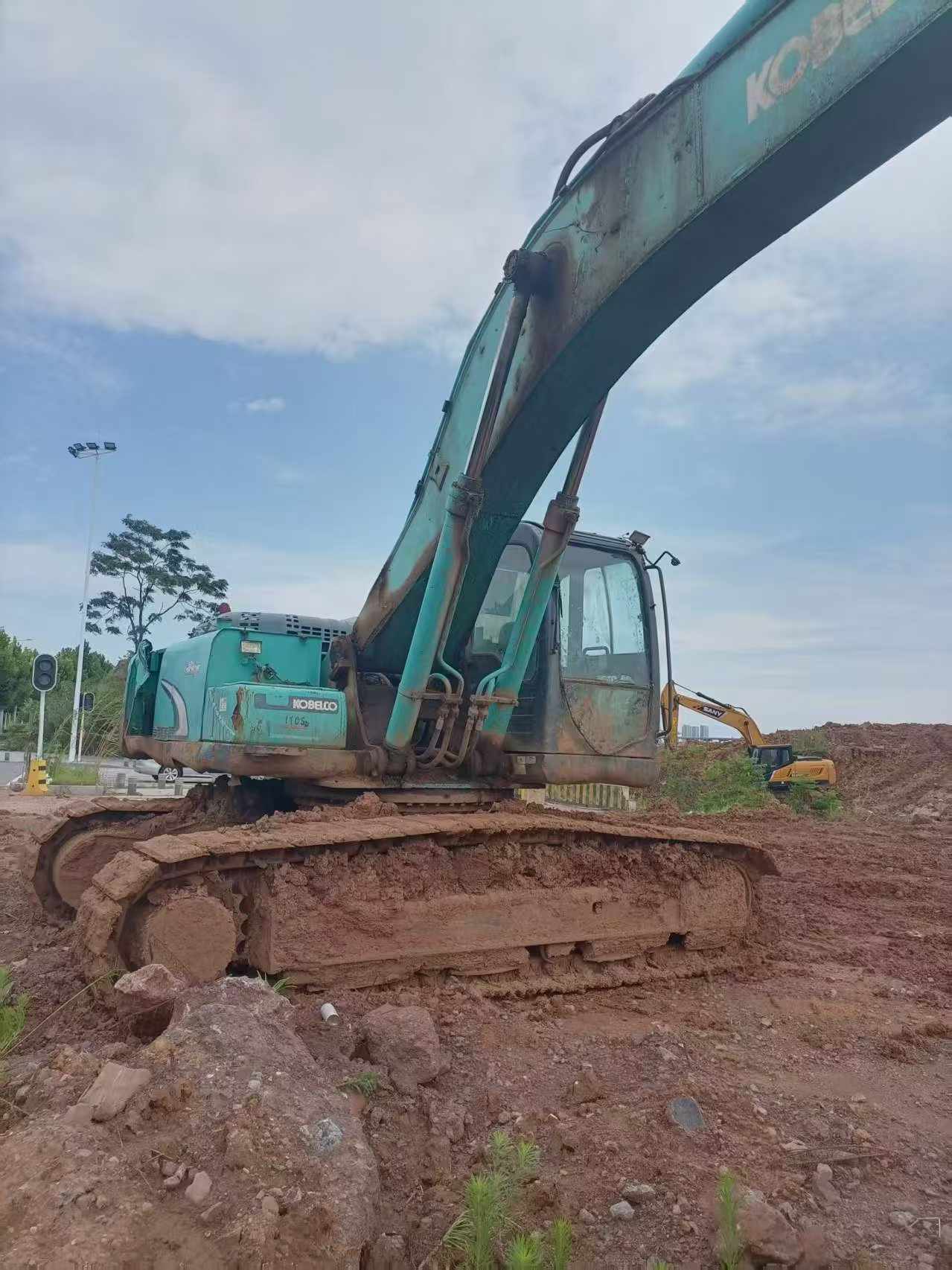 Buy Kobelco SK330-8 Used Excavator / 3 Buy Kobelco SK330-8 Used Excavator / 3