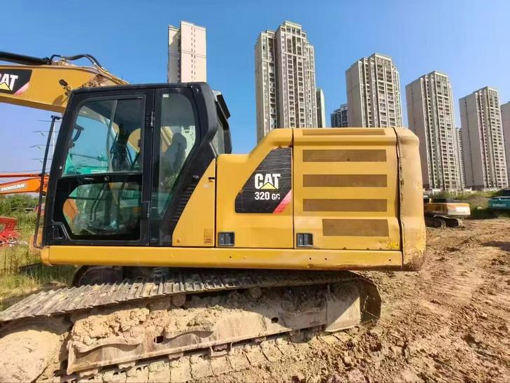 Buy Caterpillar 320GC Used Excavator / 1
