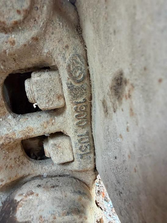 Buy Komatsu PC200 Used Excavator / 1