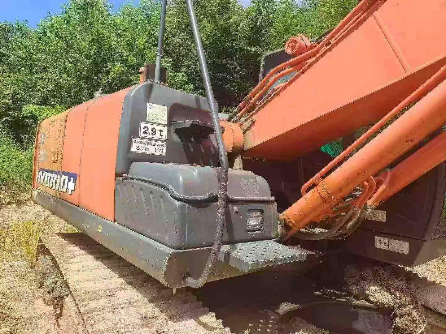 Buy Hitachi EX200 Used Excavator / 3 Buy Hitachi EX200 Used Excavator / 3
