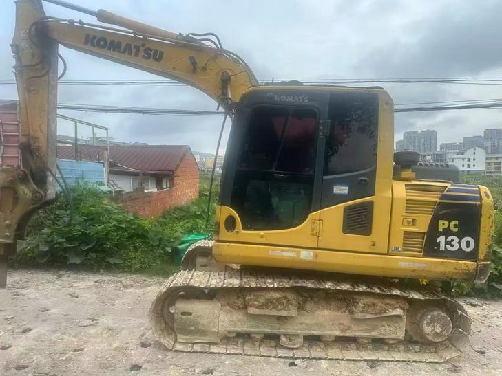 Buy Komatsu Used Excavator / 1
