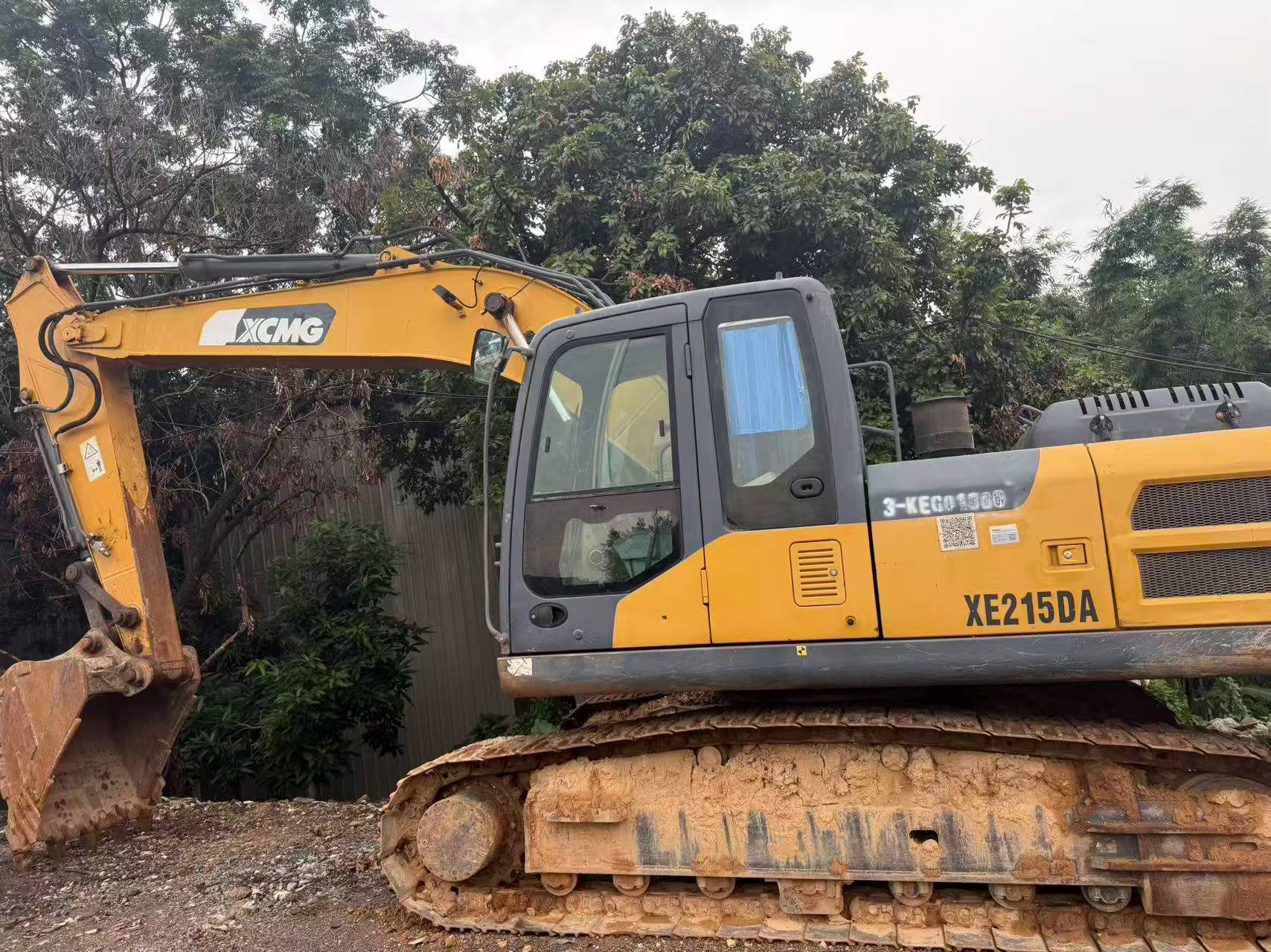 Buy XCMG XE215 Used Excavator / 1