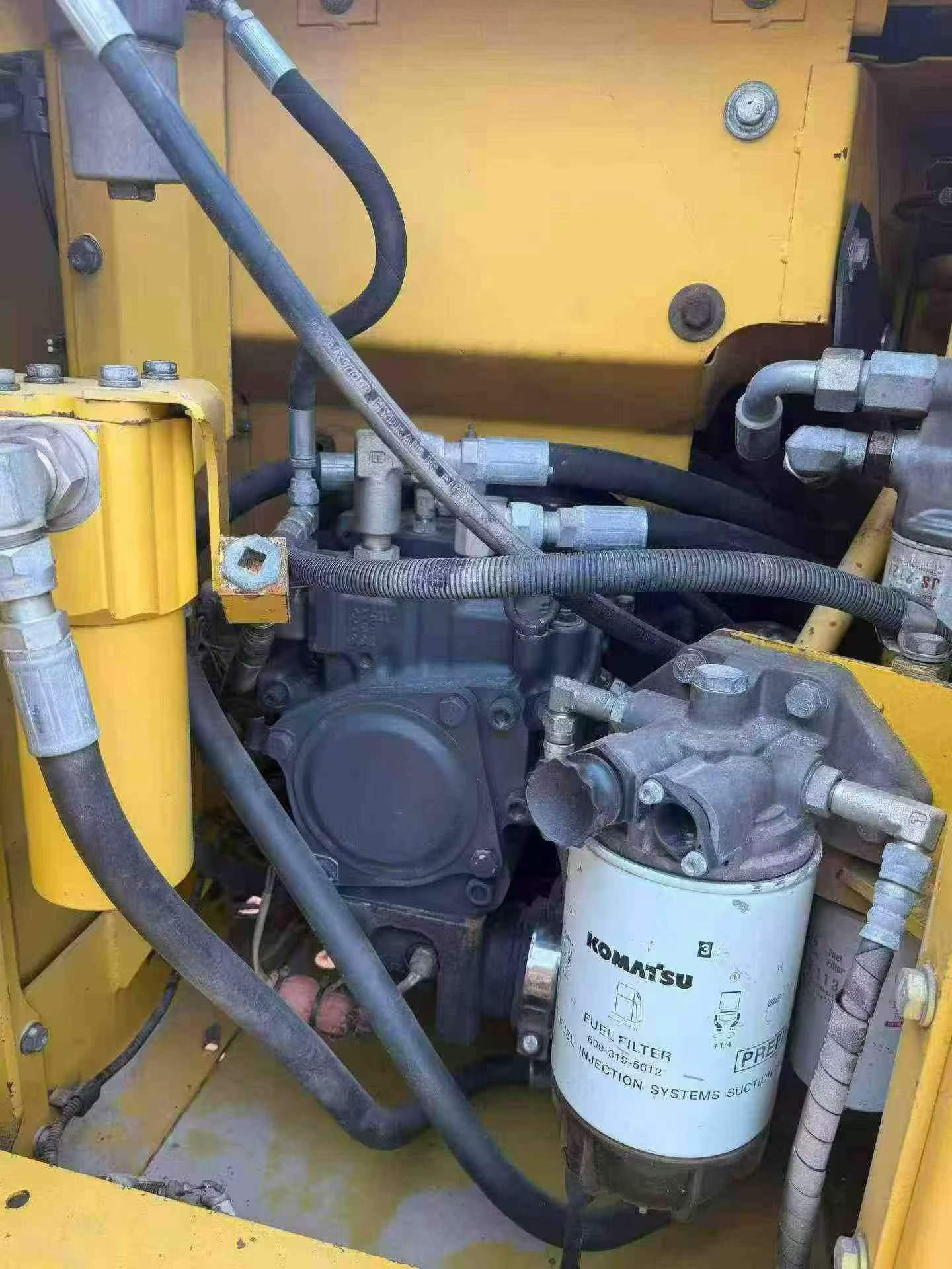 Buy Komatsu PC130-8M0 Used Excavator / 6