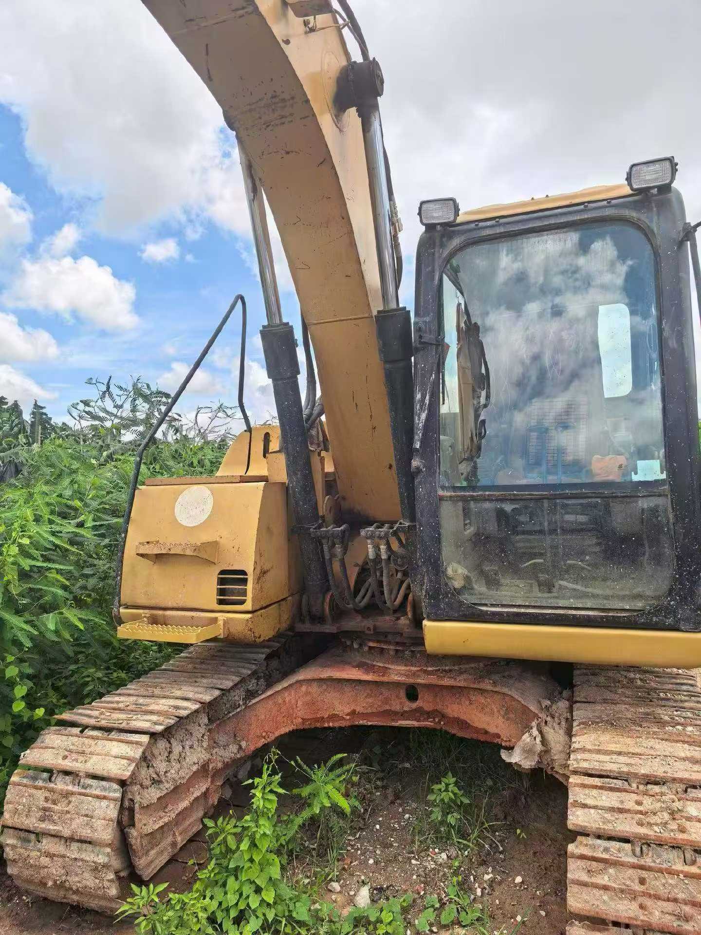 Buy Caterpillar 311C Used Excavator / 2