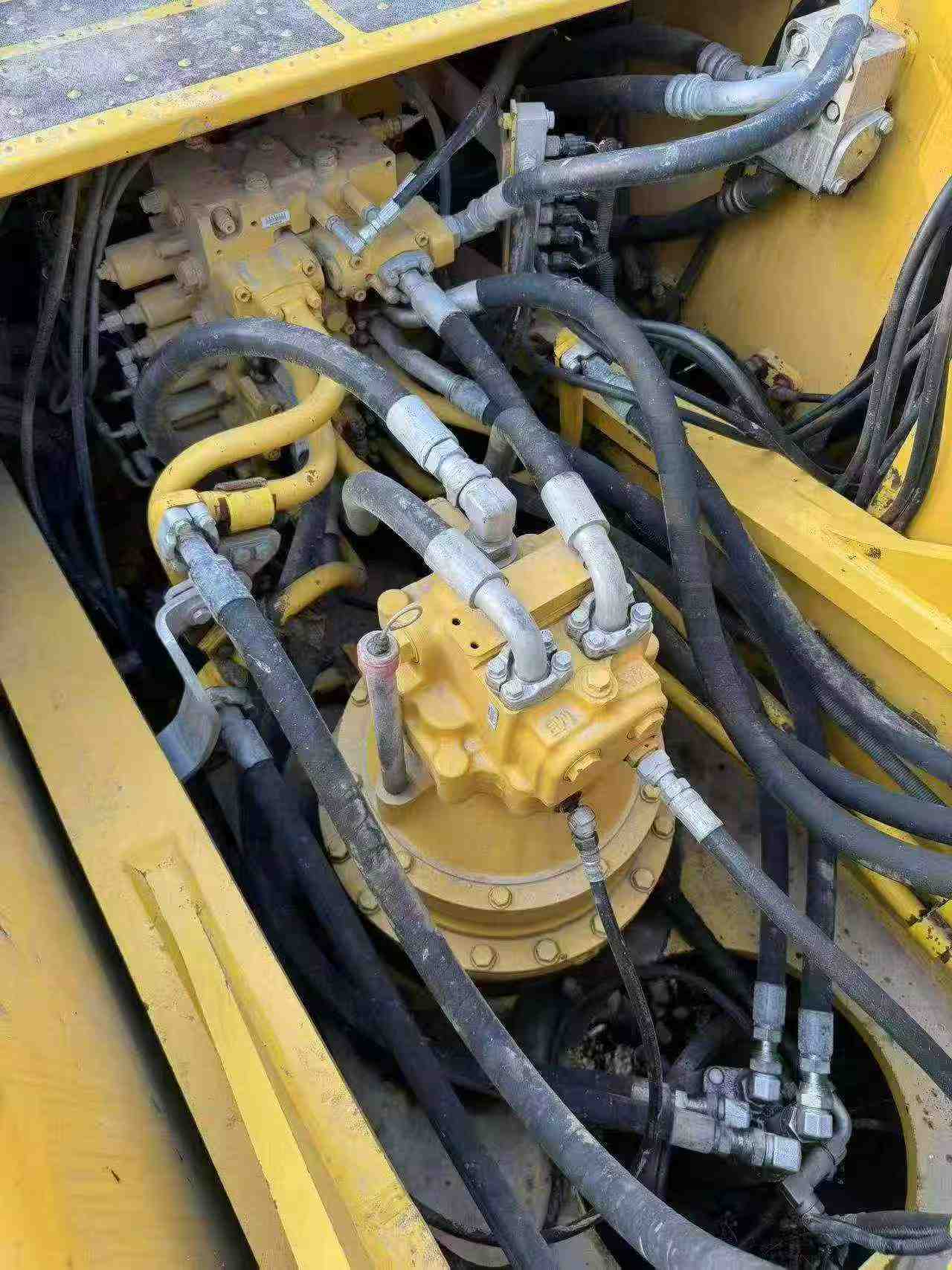 Buy Komatsu PC360-7 Used Excavator / 4 Buy Komatsu PC360-7 Used Excavator / 4