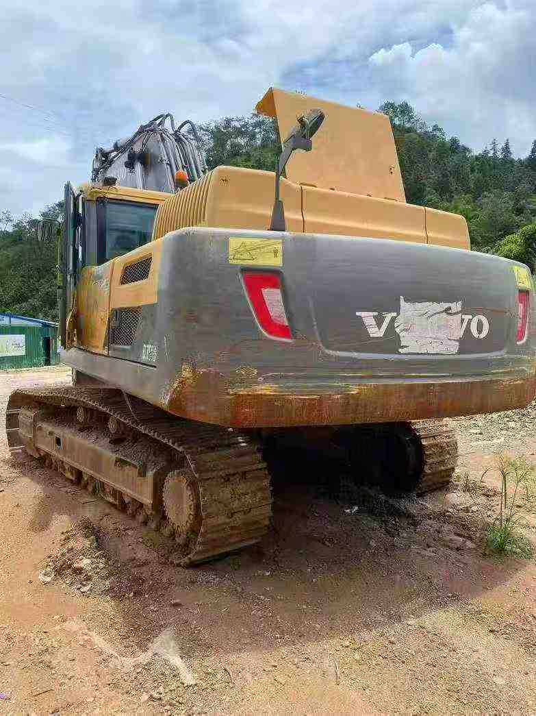 Buy Volvo L350F Used Excavator / 2 Buy Volvo L350F Used Excavator / 2