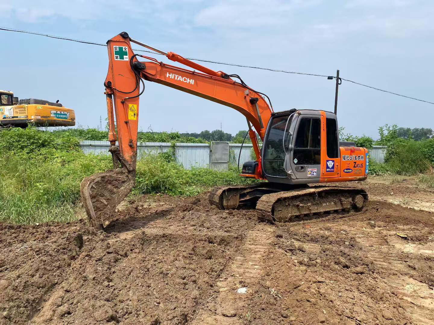 Buy Hitachi EX120 Used Excavator / 3 Buy Hitachi EX120 Used Excavator / 3