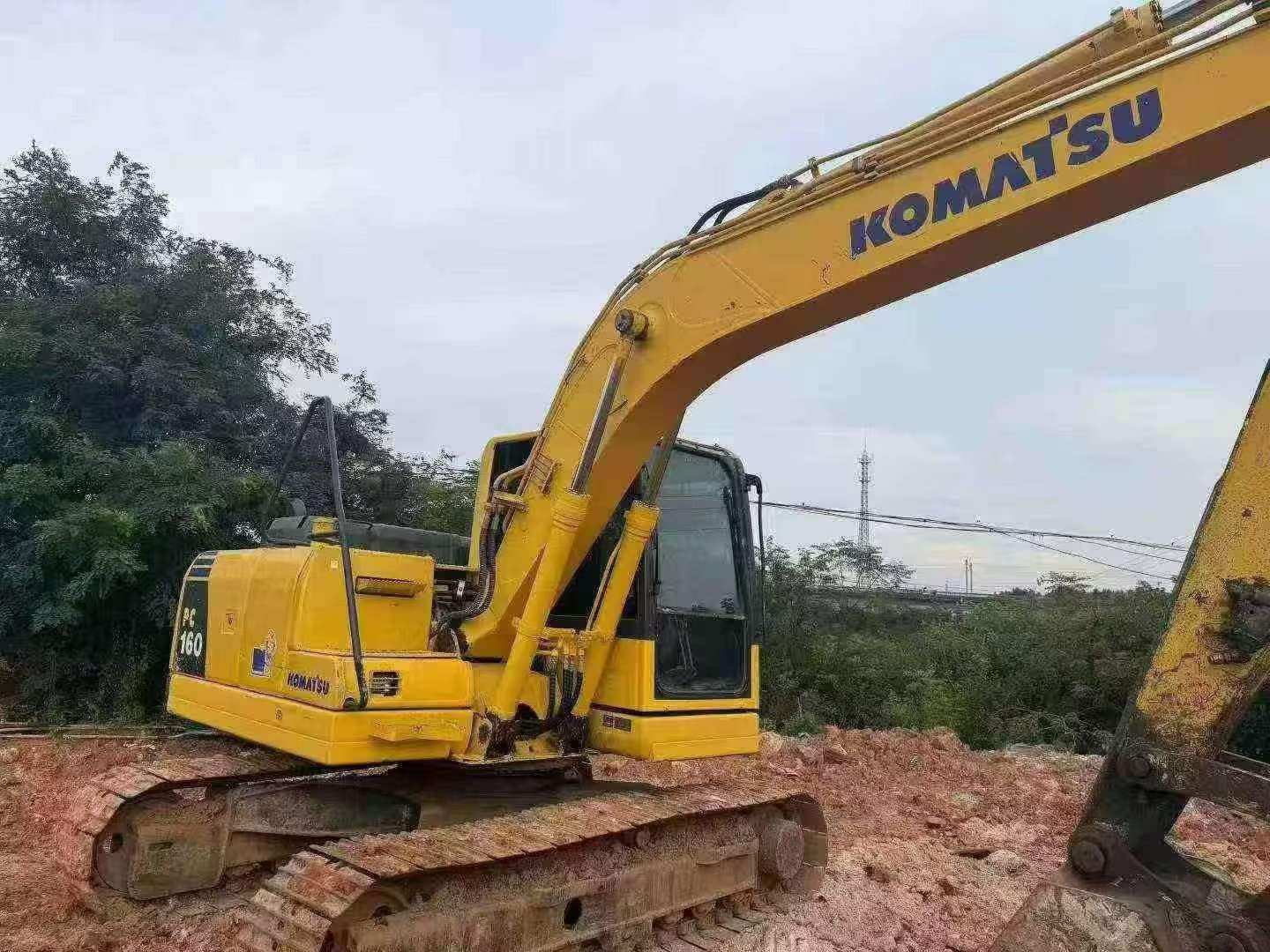 Buy Komatsu PC130-8M0 Used Excavator / 3