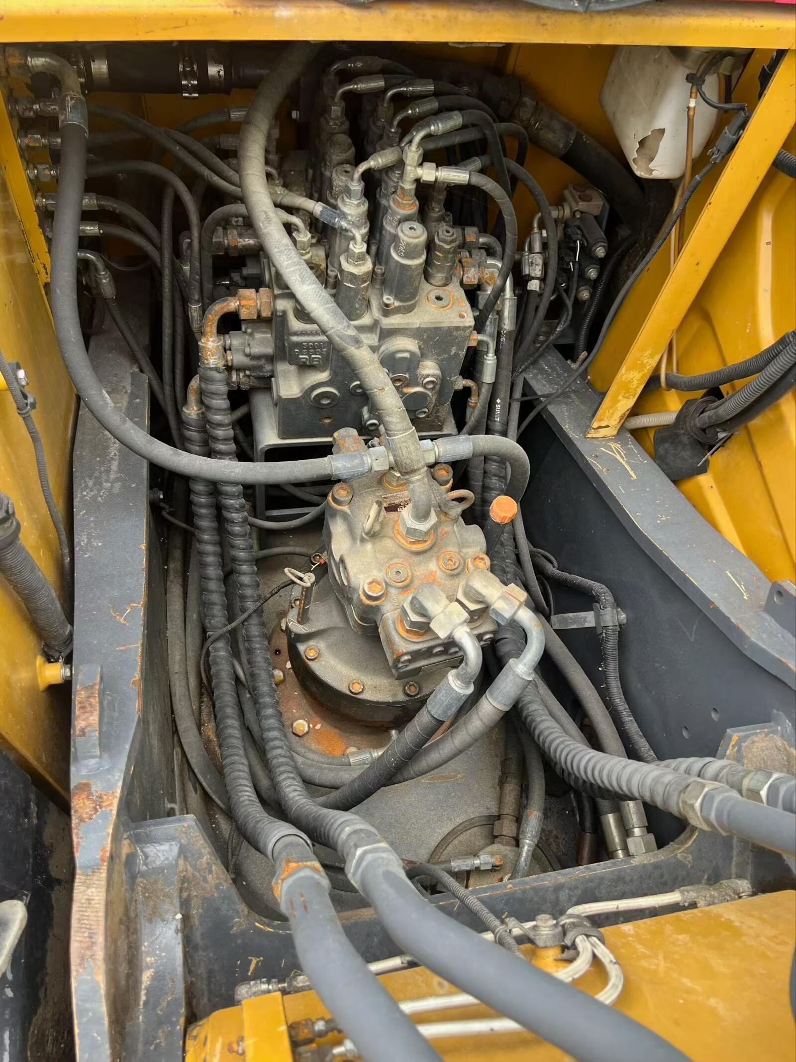 Buy XCMG XE150 Used Excavator / 5