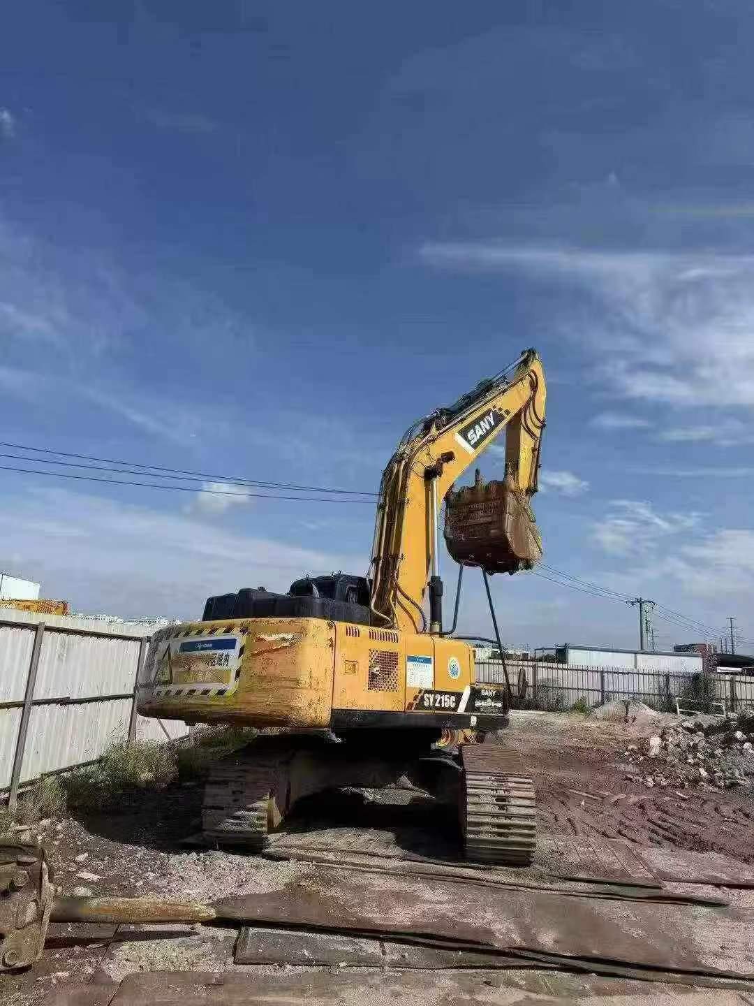 Buy Sany SY215C Used Excavator / 3 Buy Sany SY215C Used Excavator / 3
