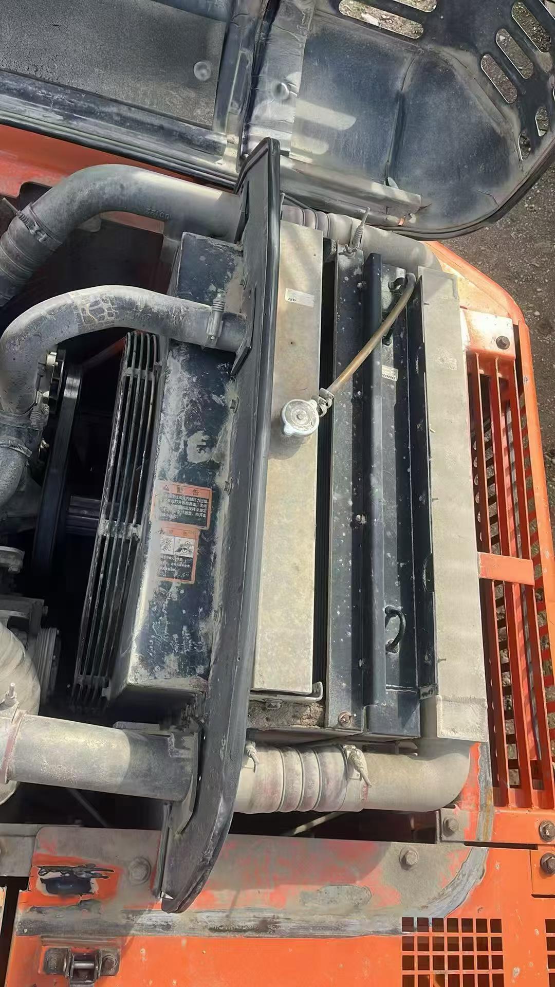 Buy Doosan DH225-9 Used Excavator / 4