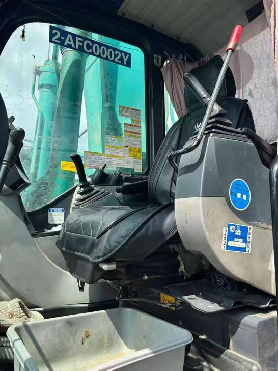 Buy Kobelco SK200 Used Excavator / 1