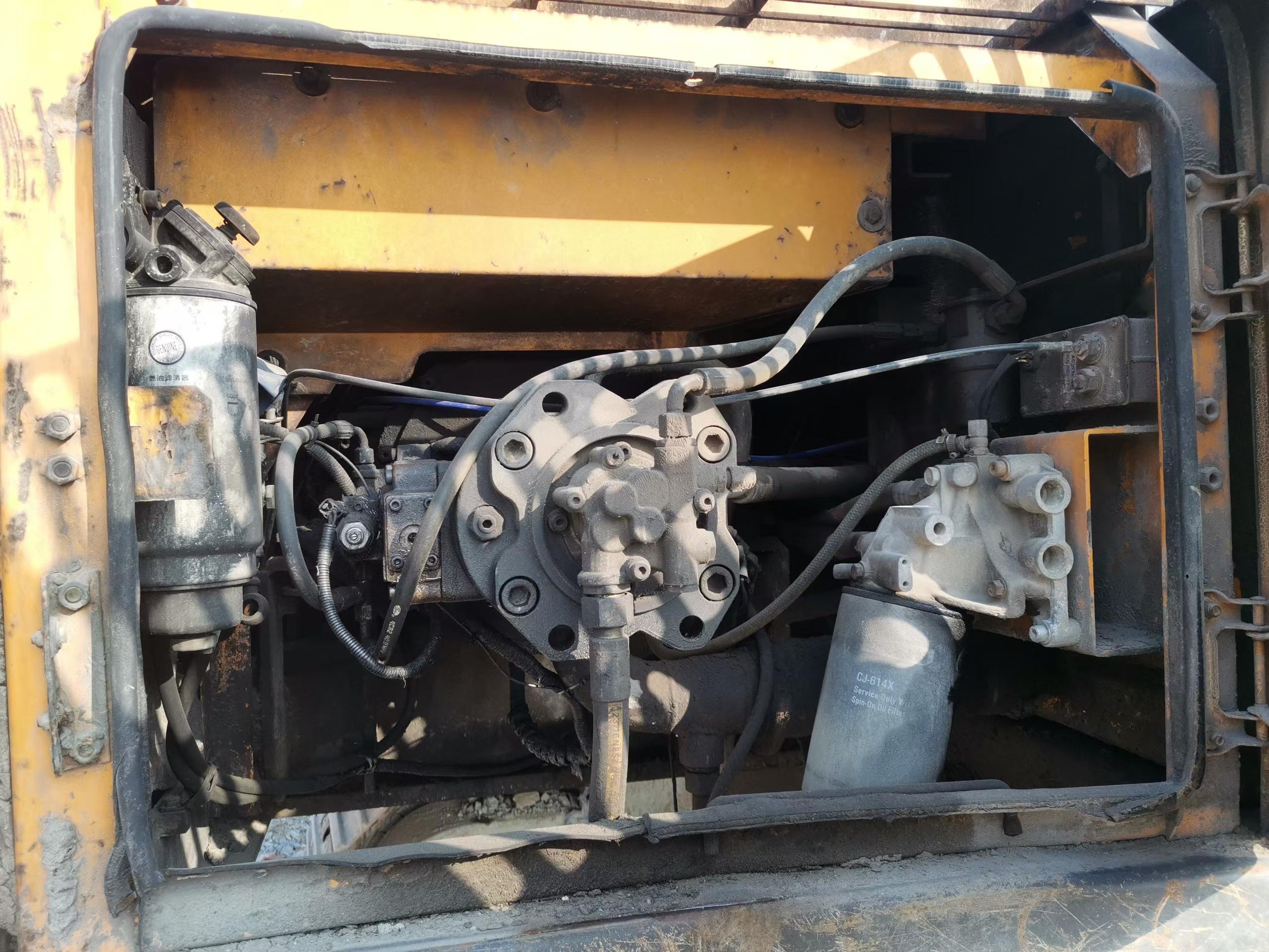 Buy Sany SY215C Used Excavator / 3 Buy Sany SY215C Used Excavator / 3