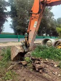 Buy Hitachi EX120-6 Used Excavator / 4 Buy Hitachi EX120-6 Used Excavator / 4