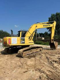 Buy Komatsu PC240-6 Used Excavator / 2 Buy Komatsu PC240-6 Used Excavator / 2
