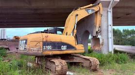 Buy Caterpillar 320D Used Excavator / 3 Buy Caterpillar 320D Used Excavator / 3