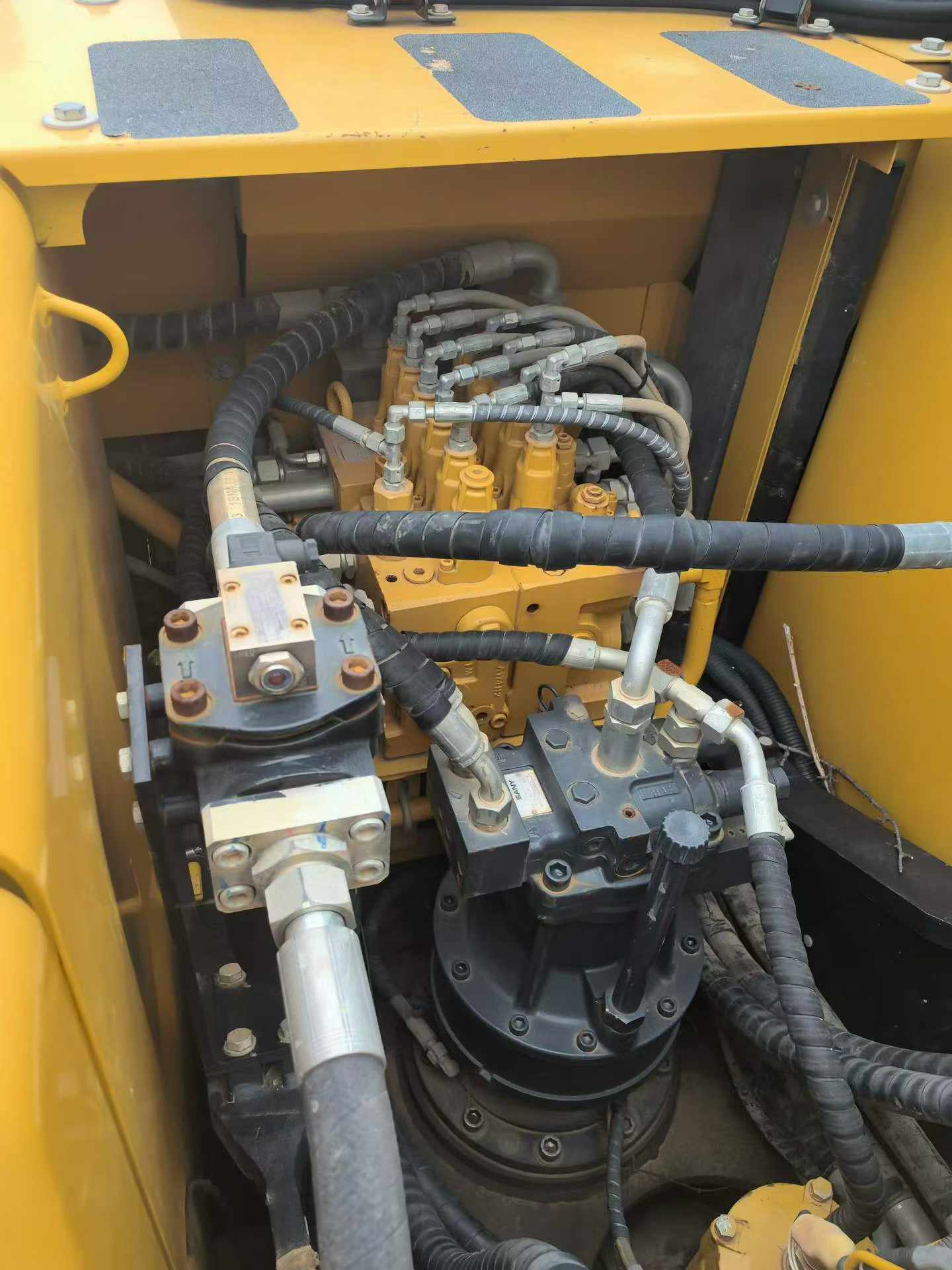 Buy Sany SY135 Used Excavator / 6 Buy Sany SY135 Used Excavator / 6