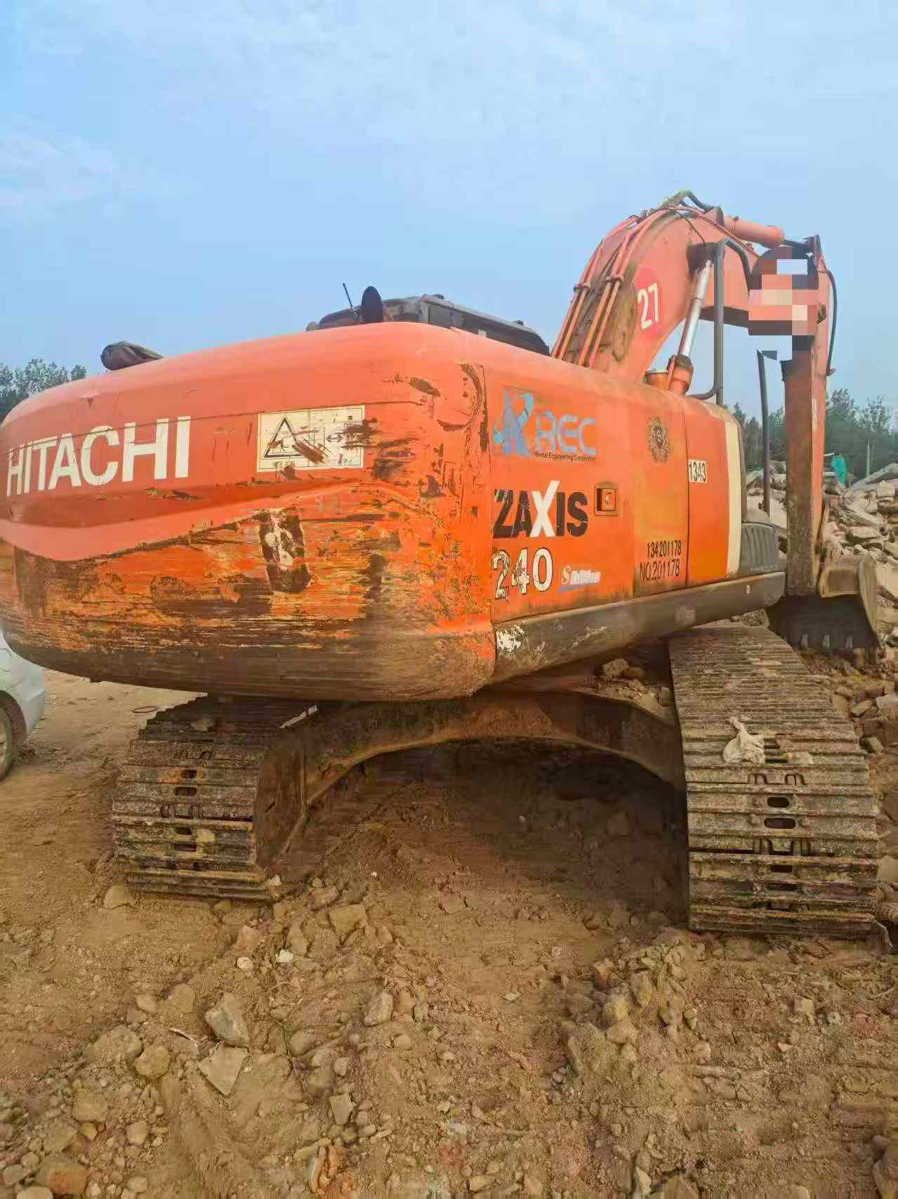 Buy Hitachi EX200-3 Used Excavator / 2