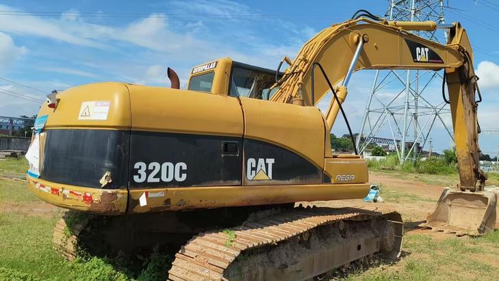 Buy Caterpillar 320C Used Excavator / 1