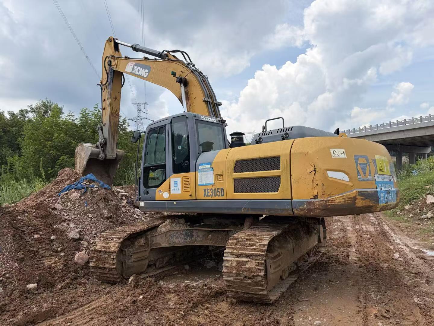 Buy XCMG XE305D Used Excavator / 6 Buy XCMG XE305D Used Excavator / 6