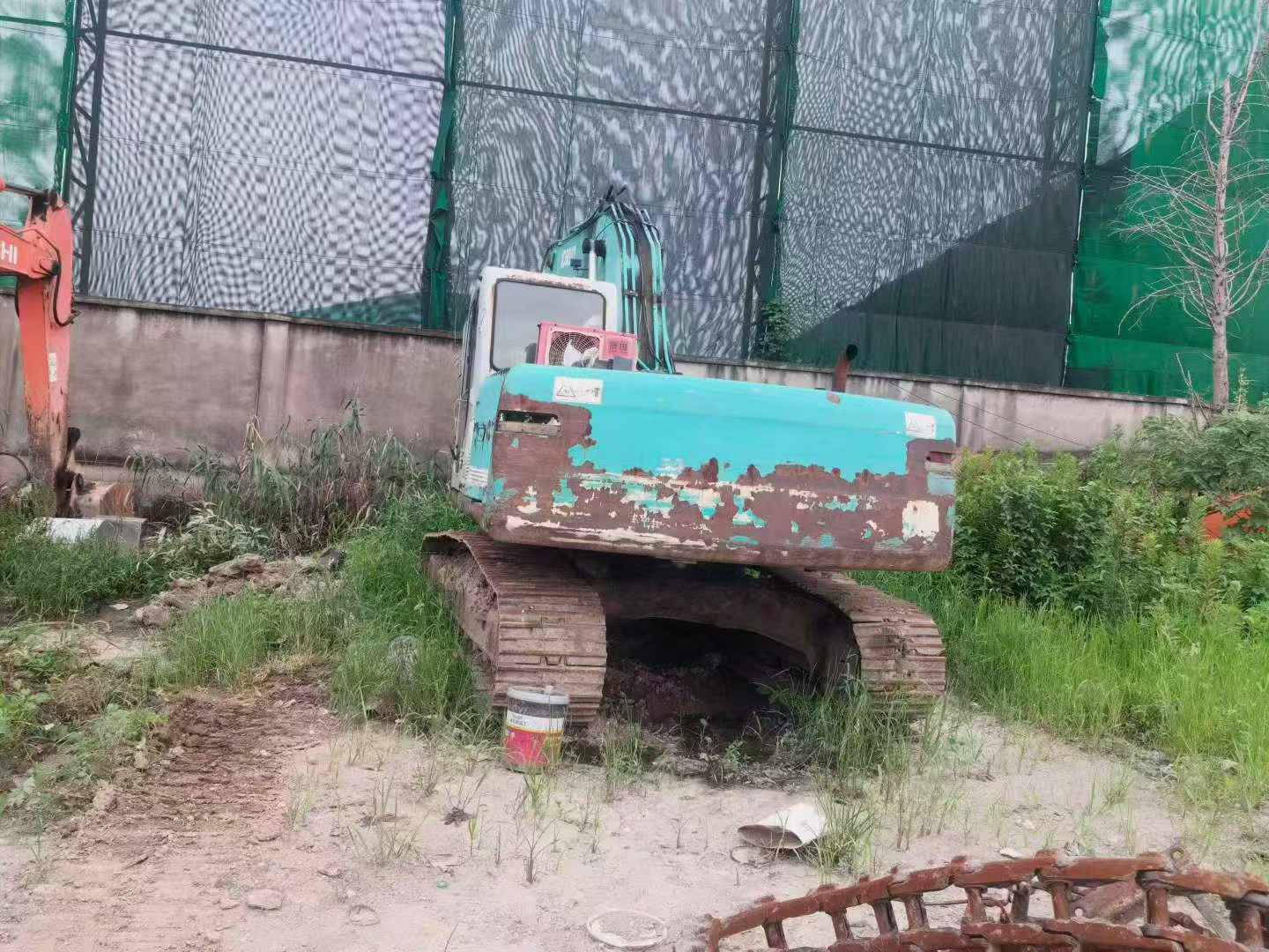 Buy Kobelco SK200-6E Used Excavator / 7