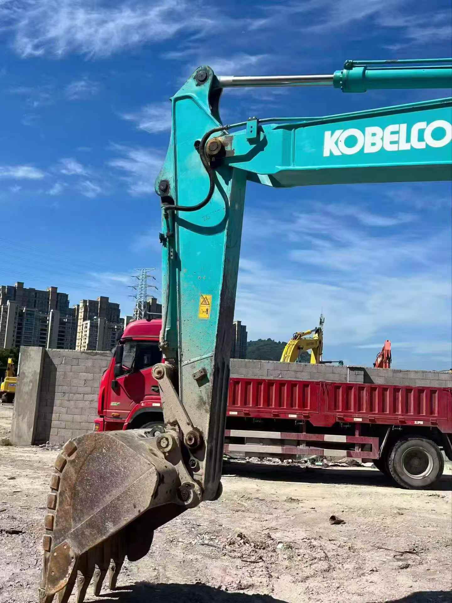Buy Kobelco SK130 Used Excavator / 9 Buy Kobelco SK130 Used Excavator / 9