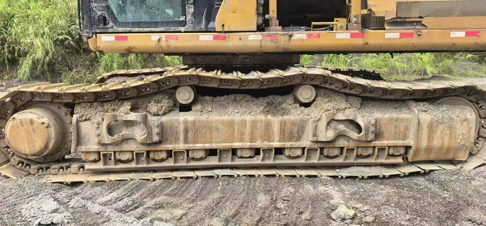 Buy Caterpillar 349E Used Excavator / 2 Buy Caterpillar 349E Used Excavator / 2