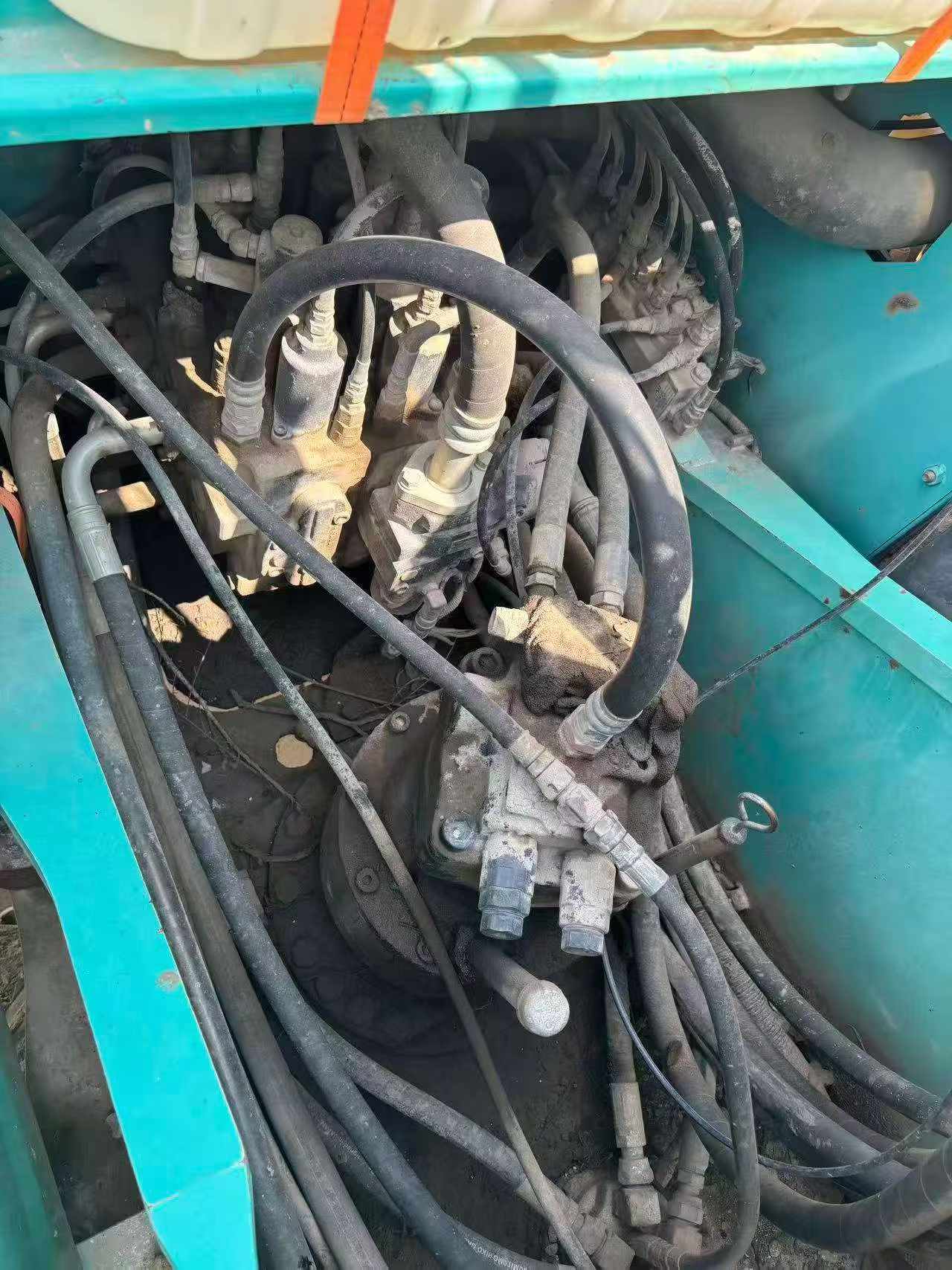 Buy Kobelco SK200 Used Excavator / 5 Buy Kobelco SK200 Used Excavator / 5