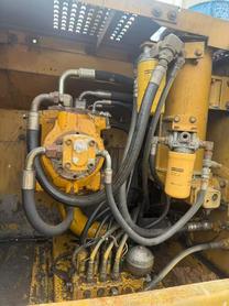 Buy Caterpillar 320B Used Excavator / 2 Buy Caterpillar 320B Used Excavator / 2