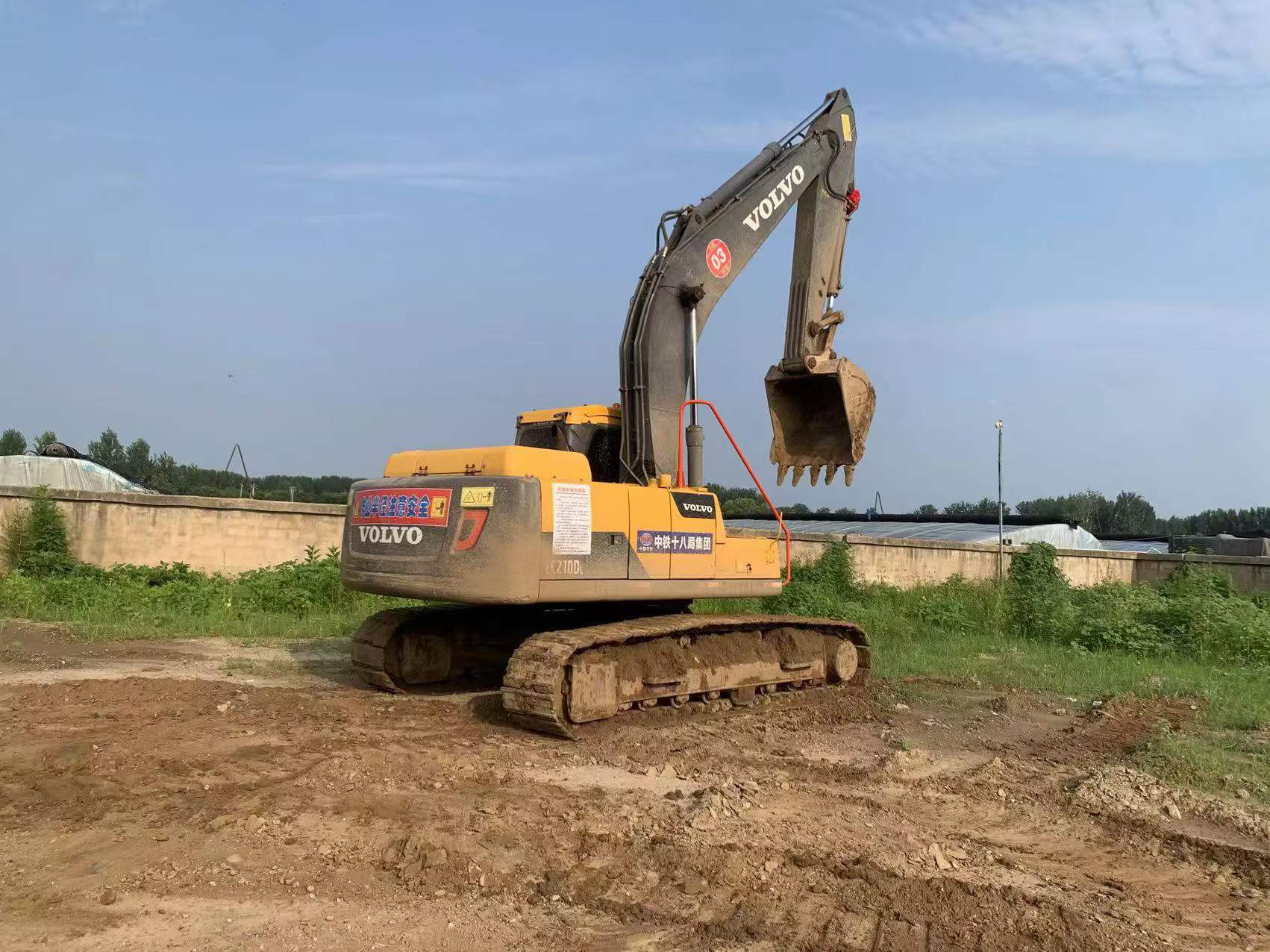 Buy Volvo EC210D Used Excavator / 4