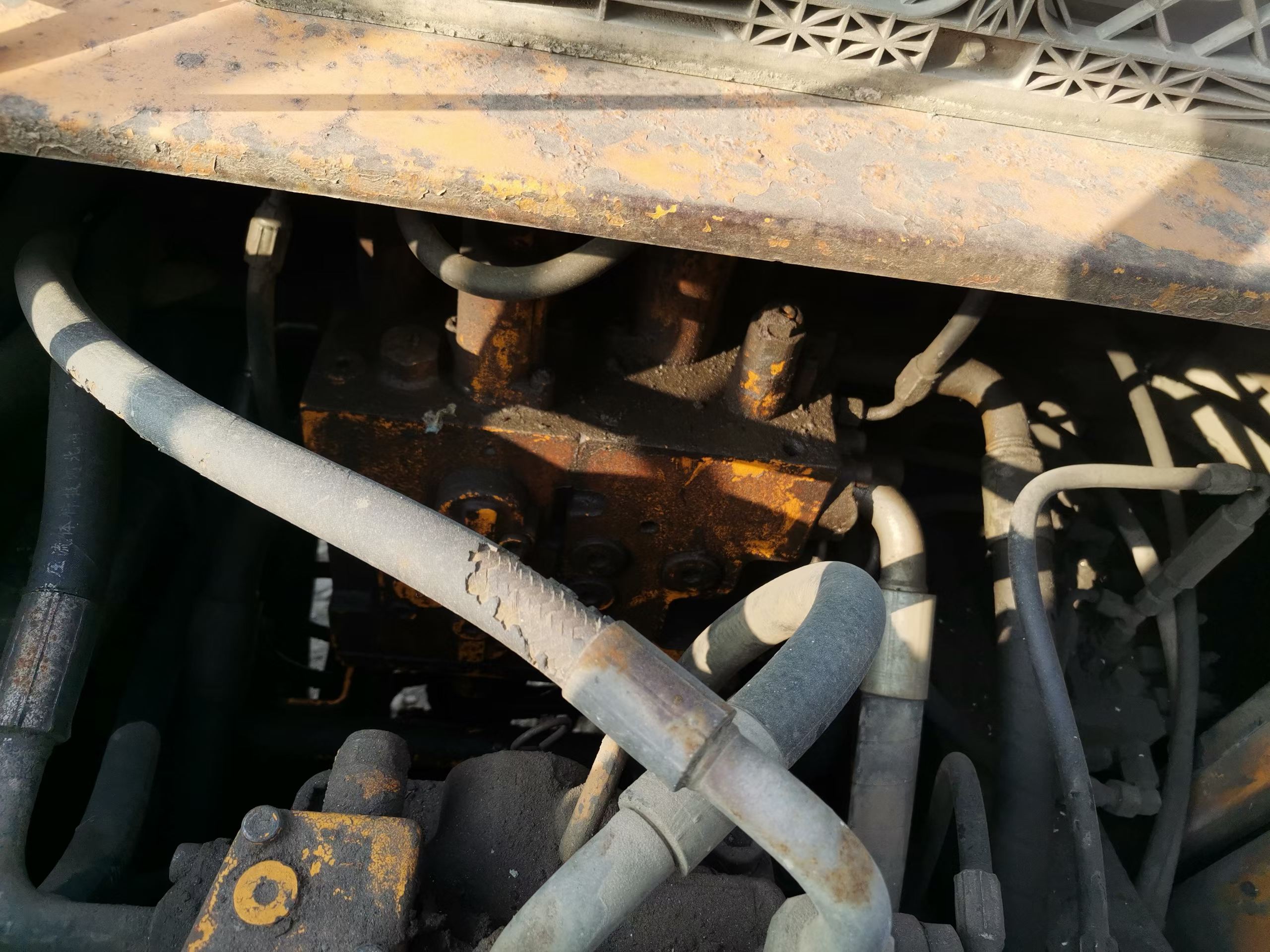 Buy Sany SY215C Used Excavator / 5 Buy Sany SY215C Used Excavator / 5