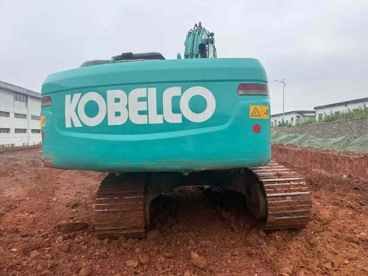 Buy Kobelco SK200-10 Used Excavator / 8 Buy Kobelco SK200-10 Used Excavator / 8