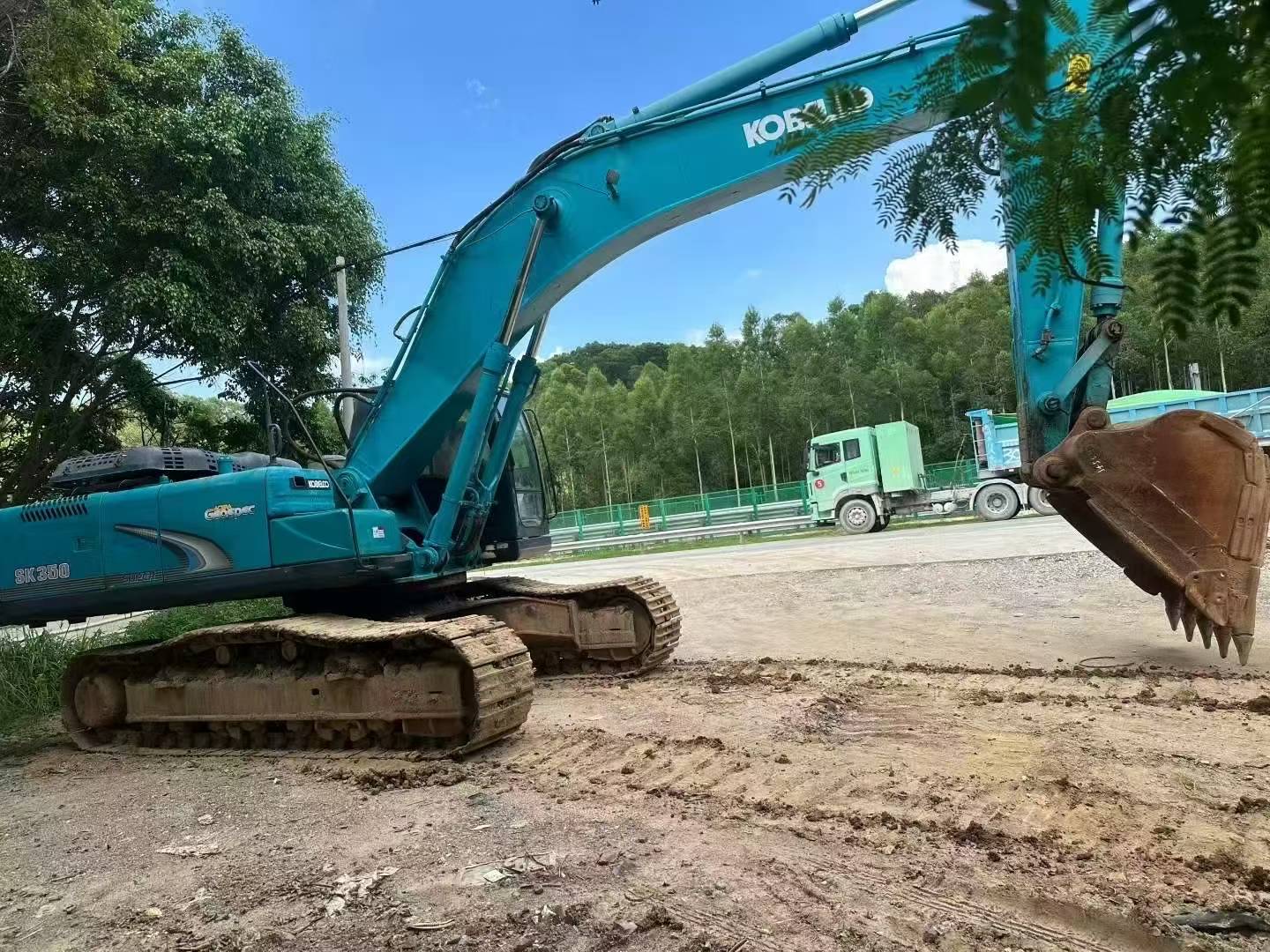 Buy Kobelco SK350-8 Used Excavator / 1