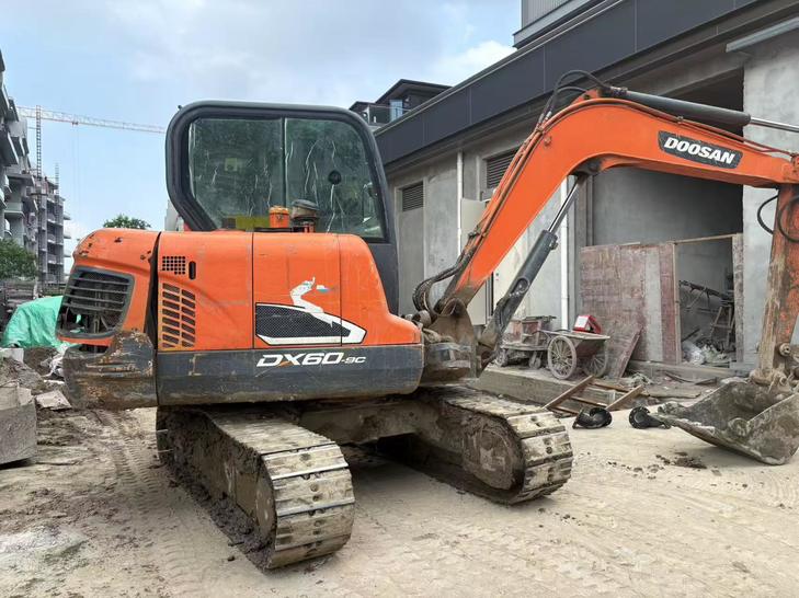 Buy Doosan DX55-9C Used Excavator / 1