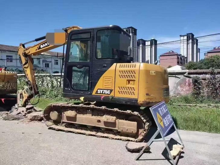 Buy Sany SY75 Used Excavator / 1