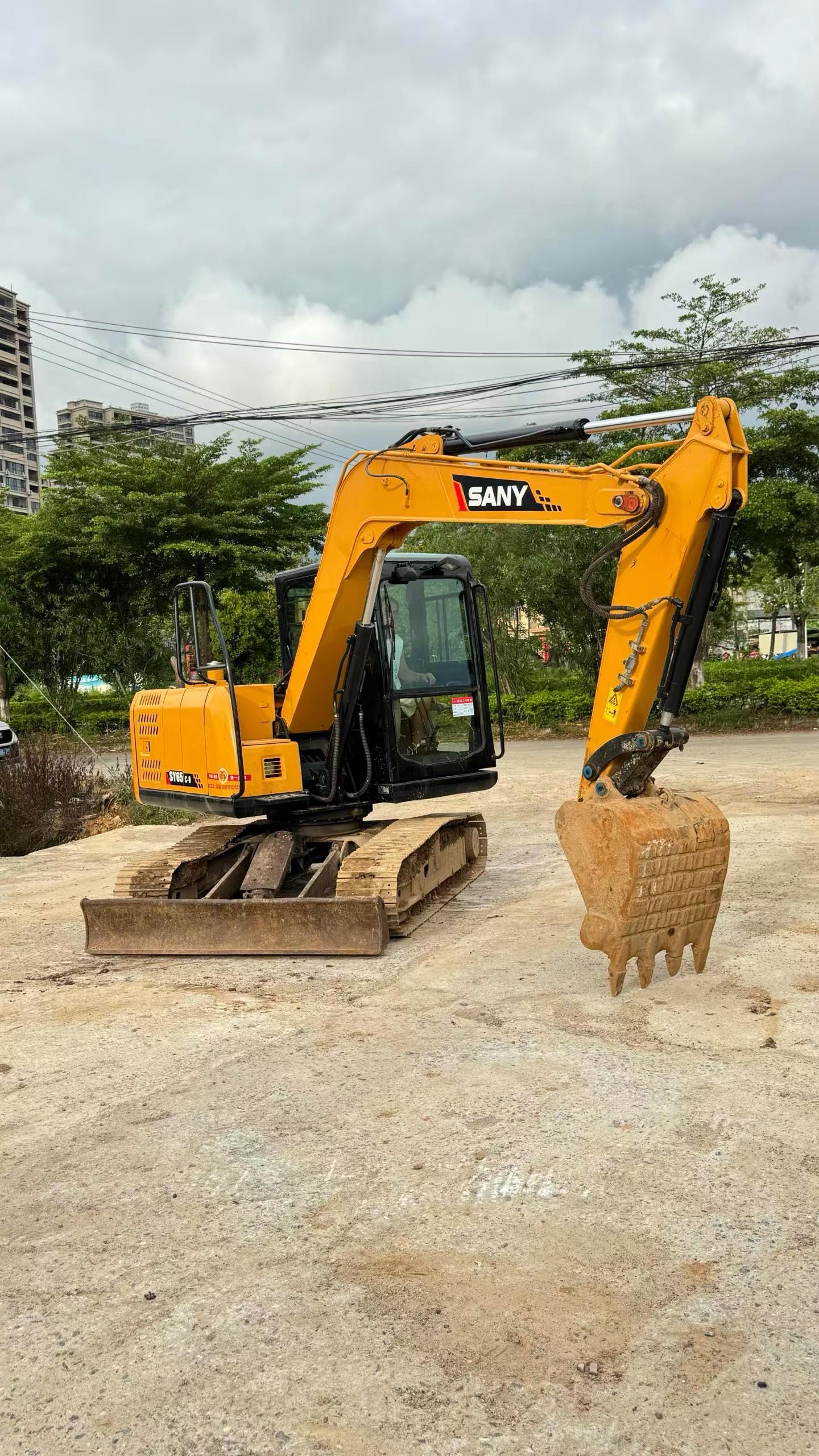 Buy Sany SY65C-9 Used Excavator / 3